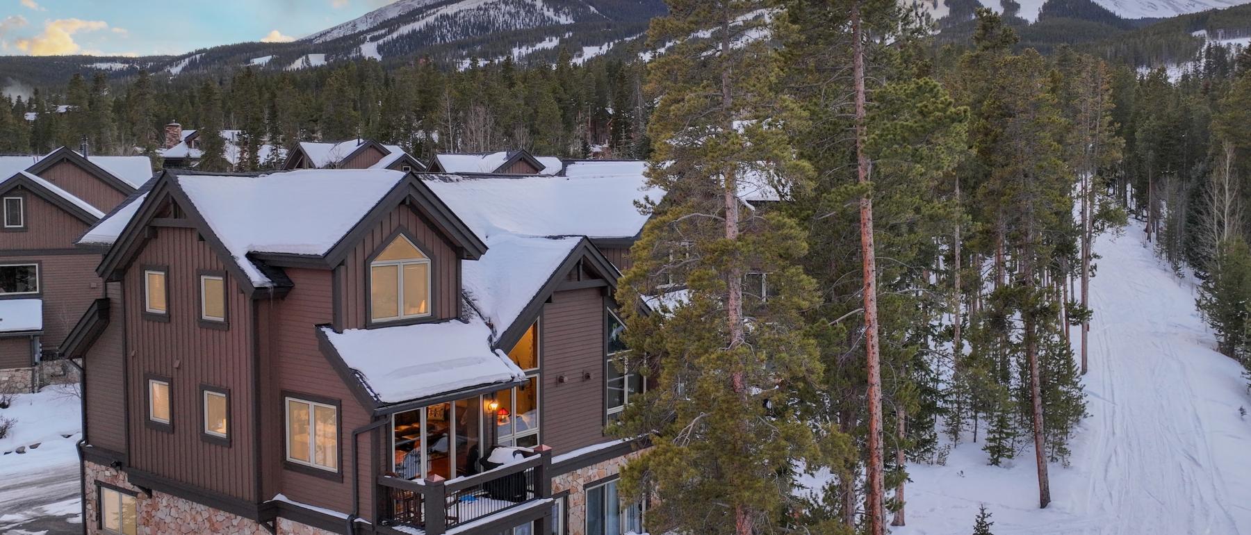 Slopeside Saddlewood by River Ridge Rentals