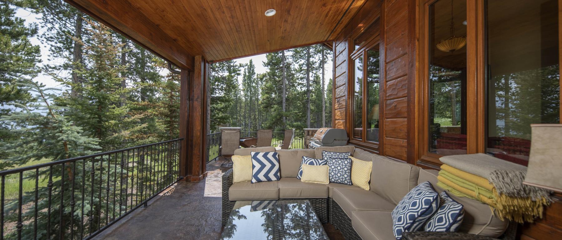 Chateau at Timber Trail - River Ridge Rentals