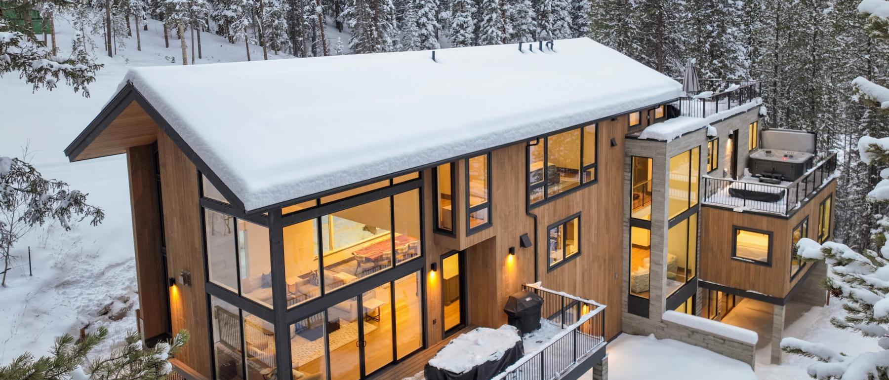 Skibakken Chalet by River Ridge Rentals